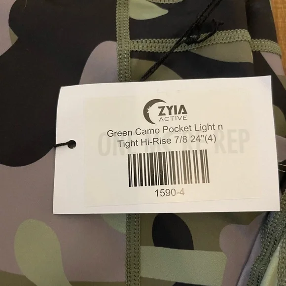Zyia Green Camo Pocket Light N Tight 7/8 Length - Picture 2 of 2